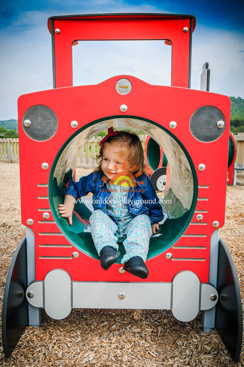 Play Tractor Outdoor Plastic Playhouse