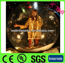 snow globe with blowing snow/ inflatable human snow globe