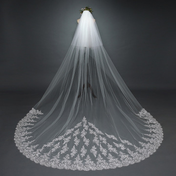 Hot Selling Handmade Beaded 2 Layer White Ivory Lace Cathedral Wedding Veil with Comb