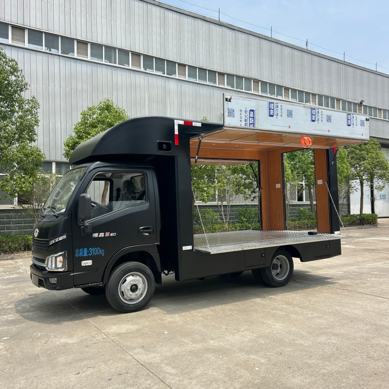 کامیون بار سیار Mobile bar truck