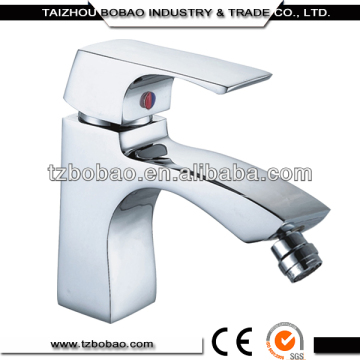 Classic Deck Mounted Square Single Lever Faucet Buyer