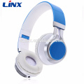 Stylish on-ear headphones with 3.5mm stereo plug