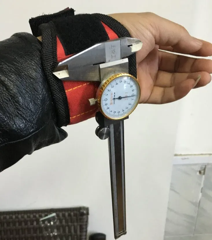 Lightweight Magnetic Wristband for Holding Tools with 6 Area 6 Magnets