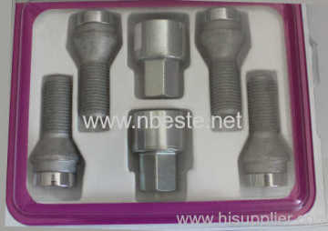 Wheel Locks,4 Lug Bolts,2 Key Adpater?