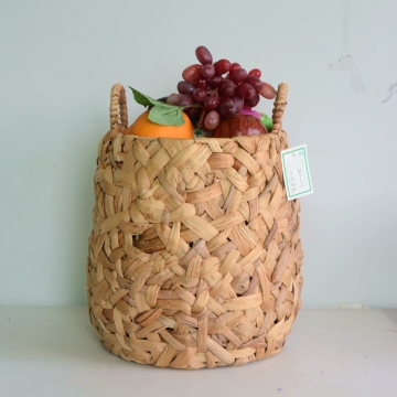 Round rattan pattern open woven basket