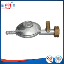 gas cylinder regulator with safety inside