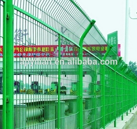 High quality welded wire mesh fence for protection for sale