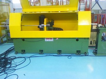 Aluminium pipe flying saw