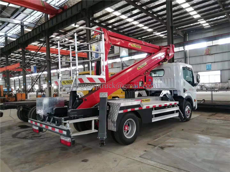 Boom Lift Truck 5