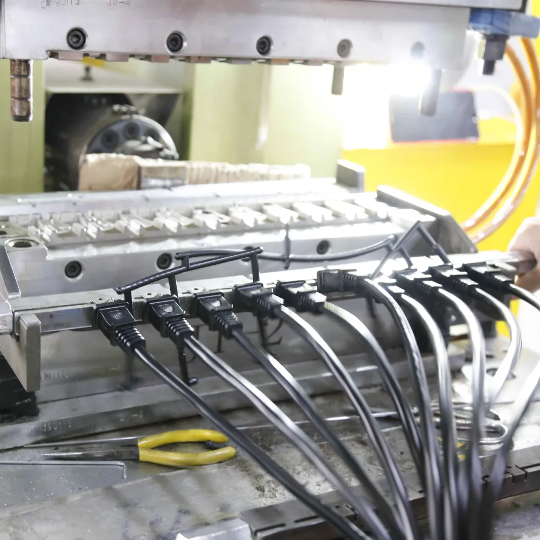 Injection Mould Moud Tooling for UK Bsi Plugs