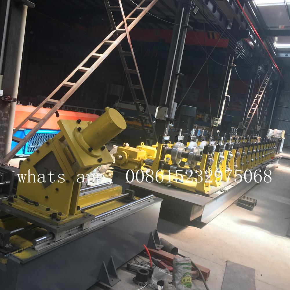 Omega Profil C Purlin Saluran Roll Forming Machine