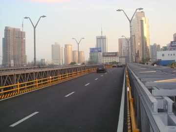 modular bridge transom