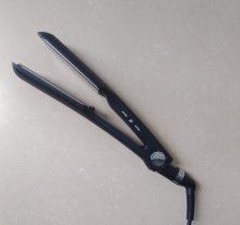 Latest Technology Private Label Flat Iron Titanium