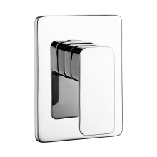 Shower mixer for concealed installation