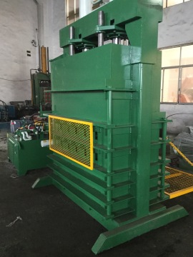 PET bottle press machine
