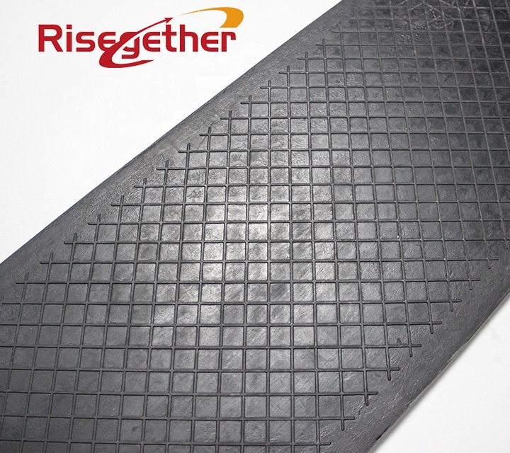 China Factory Electric Heat Element Driveway Heated Mat 120v/220v