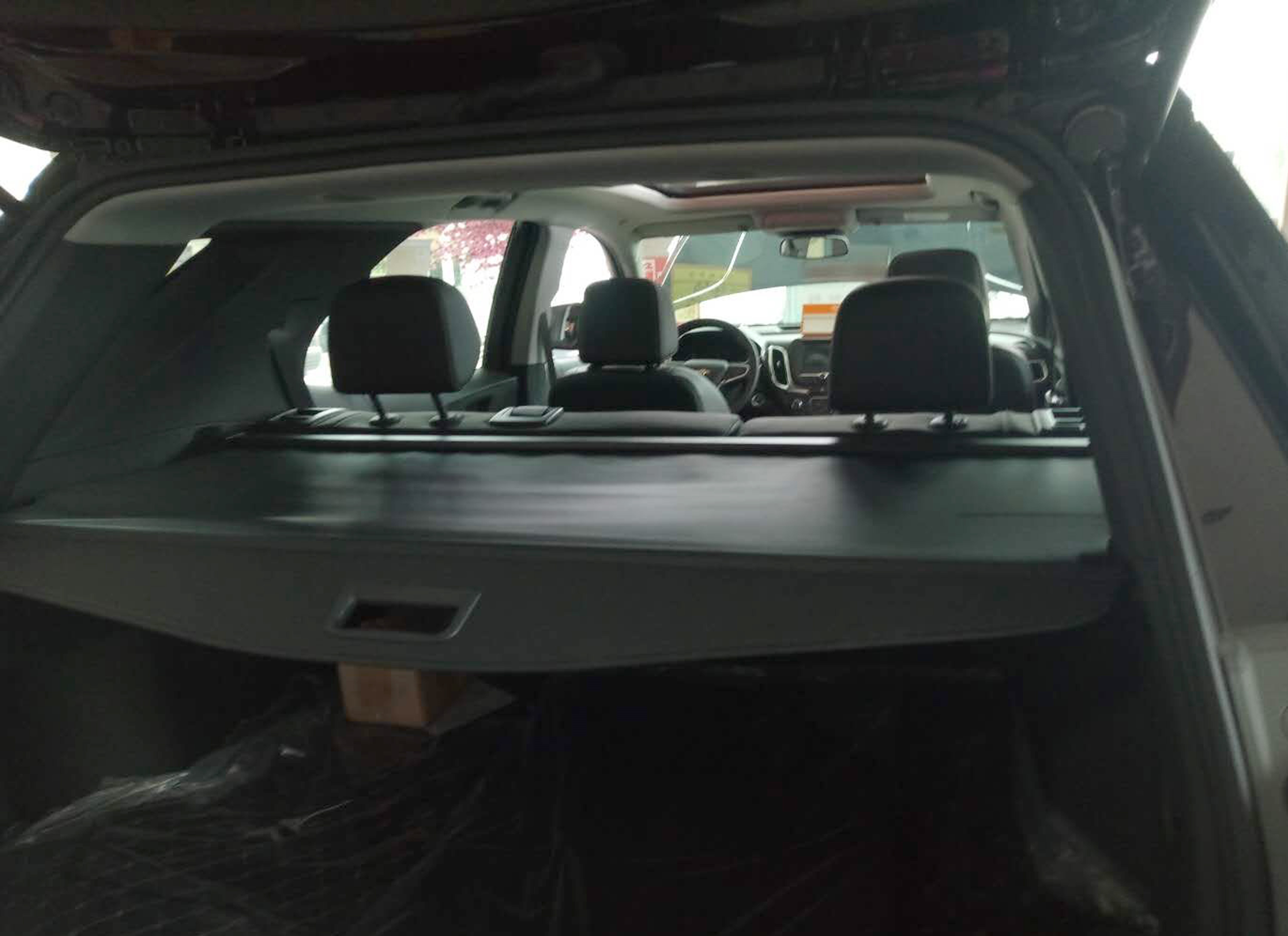 Retractable Cargo Cover Trunk Privacy Shield