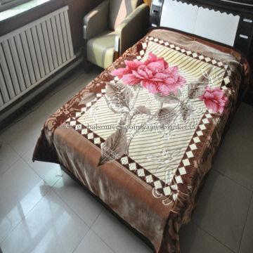 New designs printed and embossed raschel polyester blanket