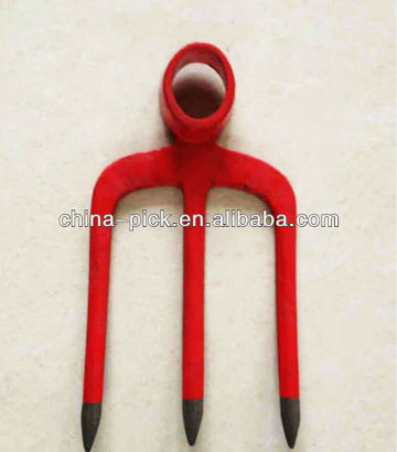 three prongs spading fork