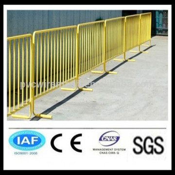 Metal road fence barricade