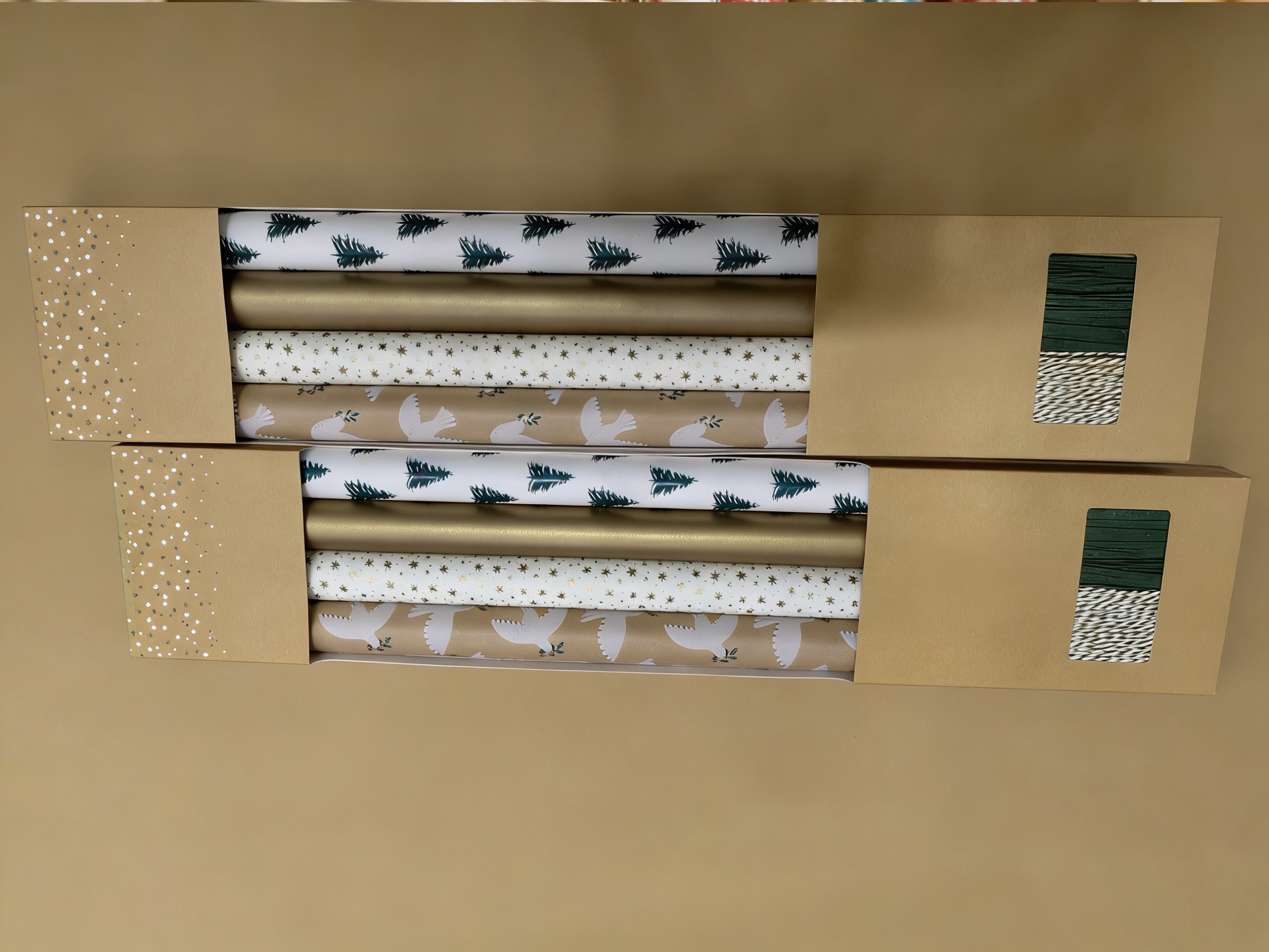 Hârtie de ambalaj minimalistă elegantă pentru cadou