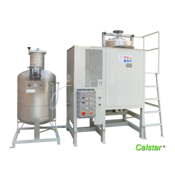 Solvent recovery machine for plastic products