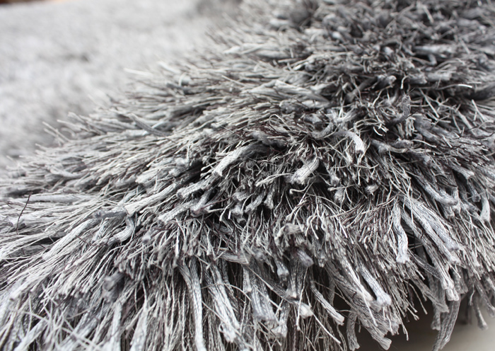 Thick Polyester and Thin Polyester mix Color Shaggy Rug