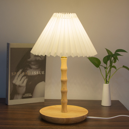 Lampada da tavolo decorativa da letto LEDER