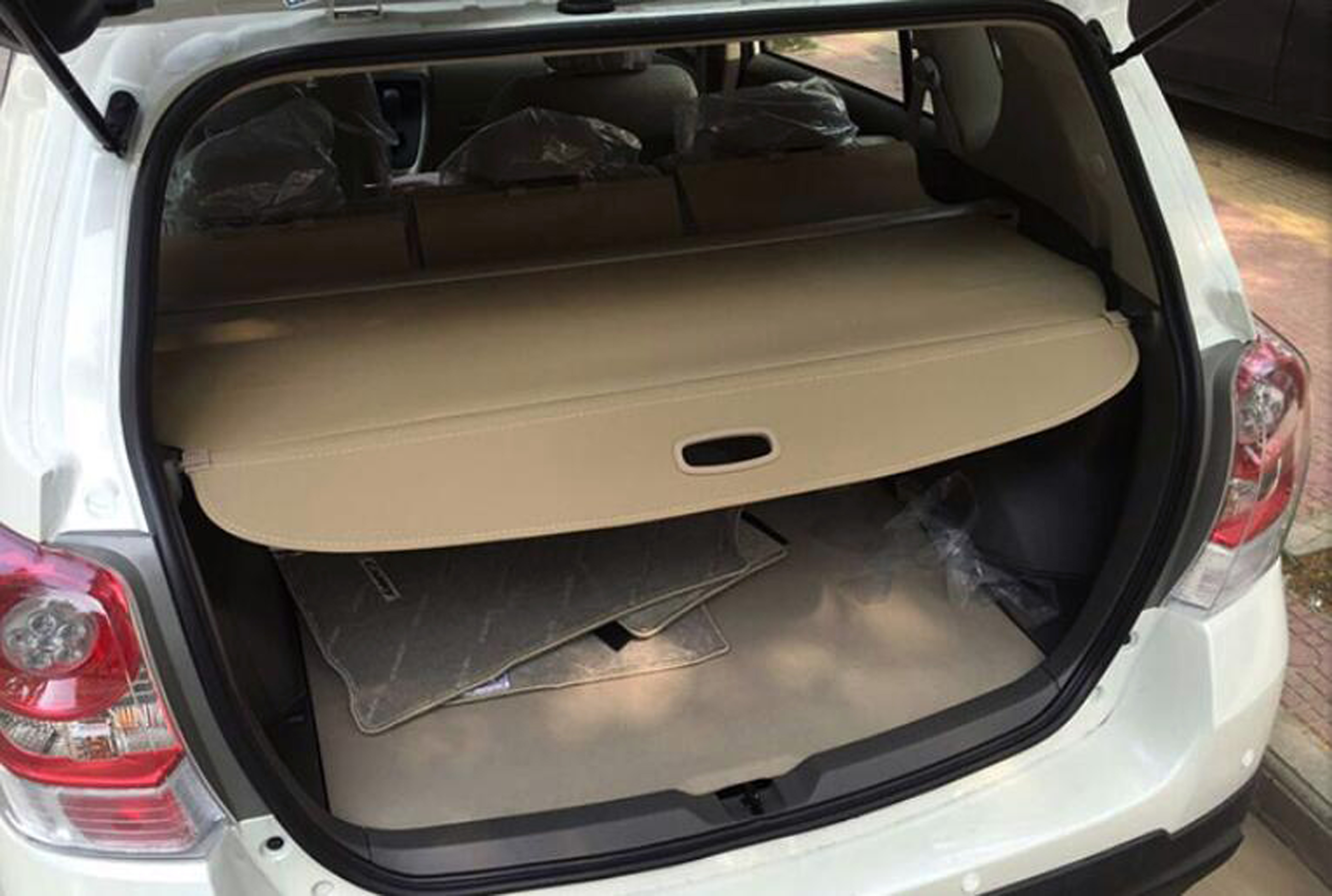 Retractable Rear Luggage Shade Cover 