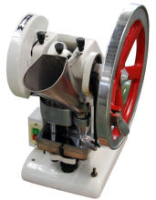 Lab Single Punch Tablet Press Machine Gmp , Flower Basket Tablet Press