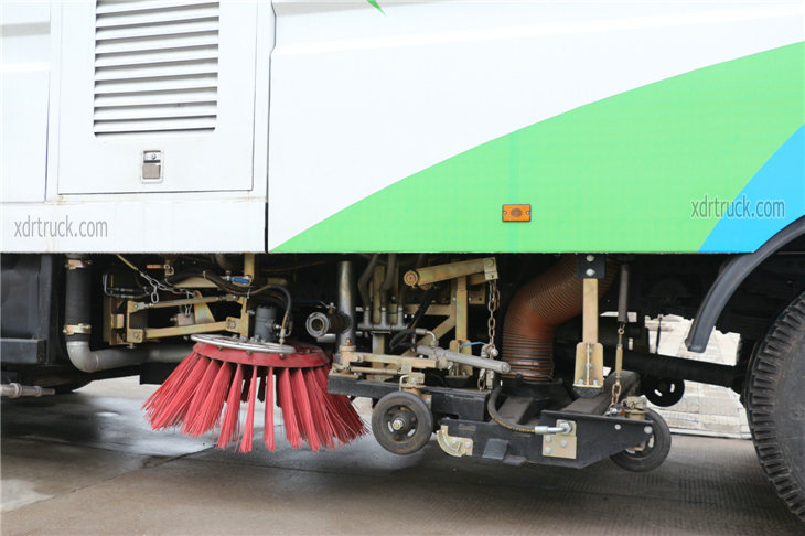 sweeper washing truck