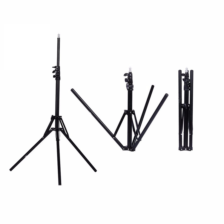 Folding tripod