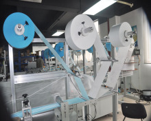 Nonwoven 3Ply Automatic Medical Face Mask Making Machine