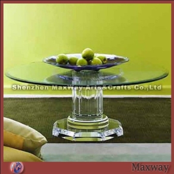 Round and elegant lucite tea table