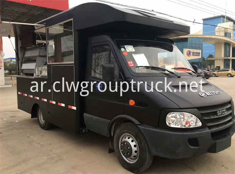 الصين Iveco 130 Hp تسليم الأغذية سيارة للبيع المصنعين
