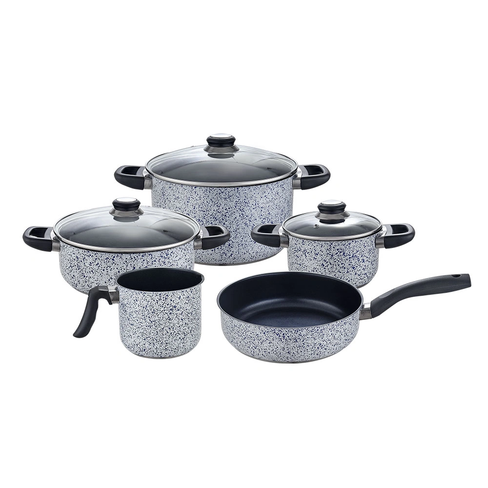 Порно анасы қызына сиқырды соруға үйретеді