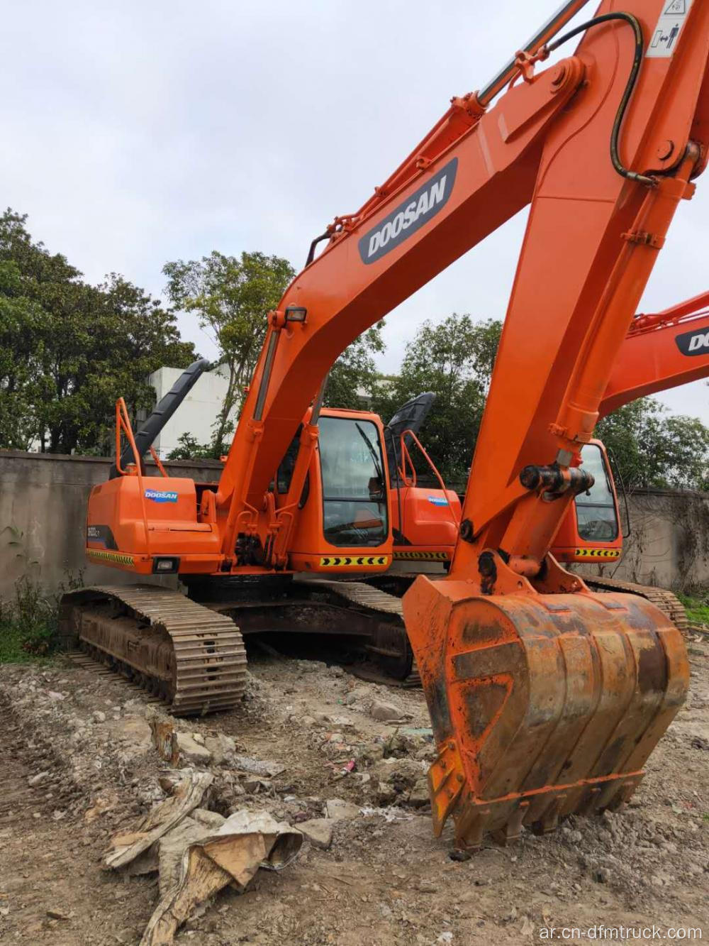 تستخدم كوريا صنع Doosan DH220 حفارة