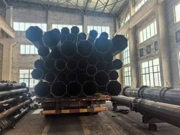 12 Meters Octagonal Pole Design For Terminal