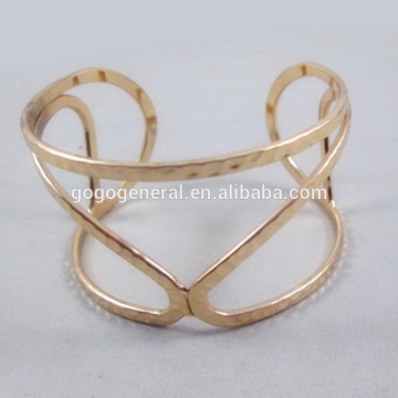 Fashion Customized Gold Hammered Cuff Bangle Bracelet