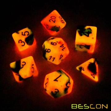 Bescon Two-Tone Glow-in-the-Dark polyedrischen Würfel Set HOT ROCKS, leuchtende RPG Würfel Set d4 d6 d8 d10 d12 d20 d% Brick Box Pack