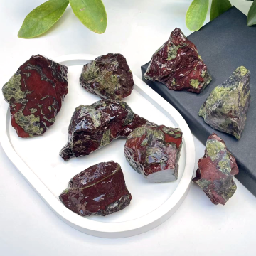 Wholesale Natural Rock Irregular Gemstone Crystals Dragon Blood Stones