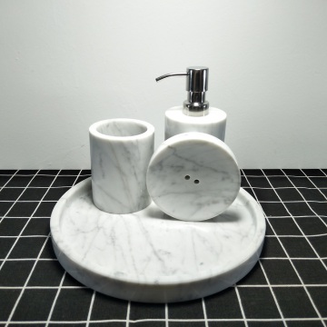 Accessoires de salle de bain en marbre gris