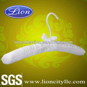 LEC-S5016 Benders Satin Hangers Ivory