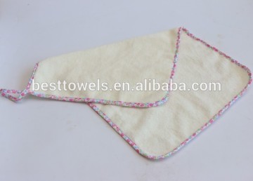 Hanging microfiber towel with loop