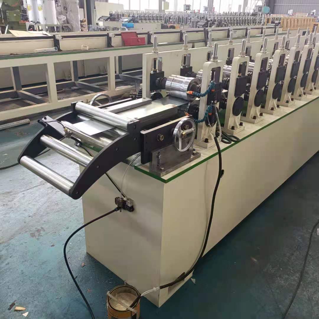 China supplier shutter door slat rolling shutter strips making machine for sale