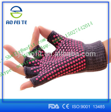 wholesale Fitness yoga gloves, breathable gym gloves, knited 100%cotton half finger yoga socks
