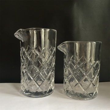 Cocktail Mixing Glasses Seamless