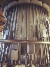 Chicken processing line cropper