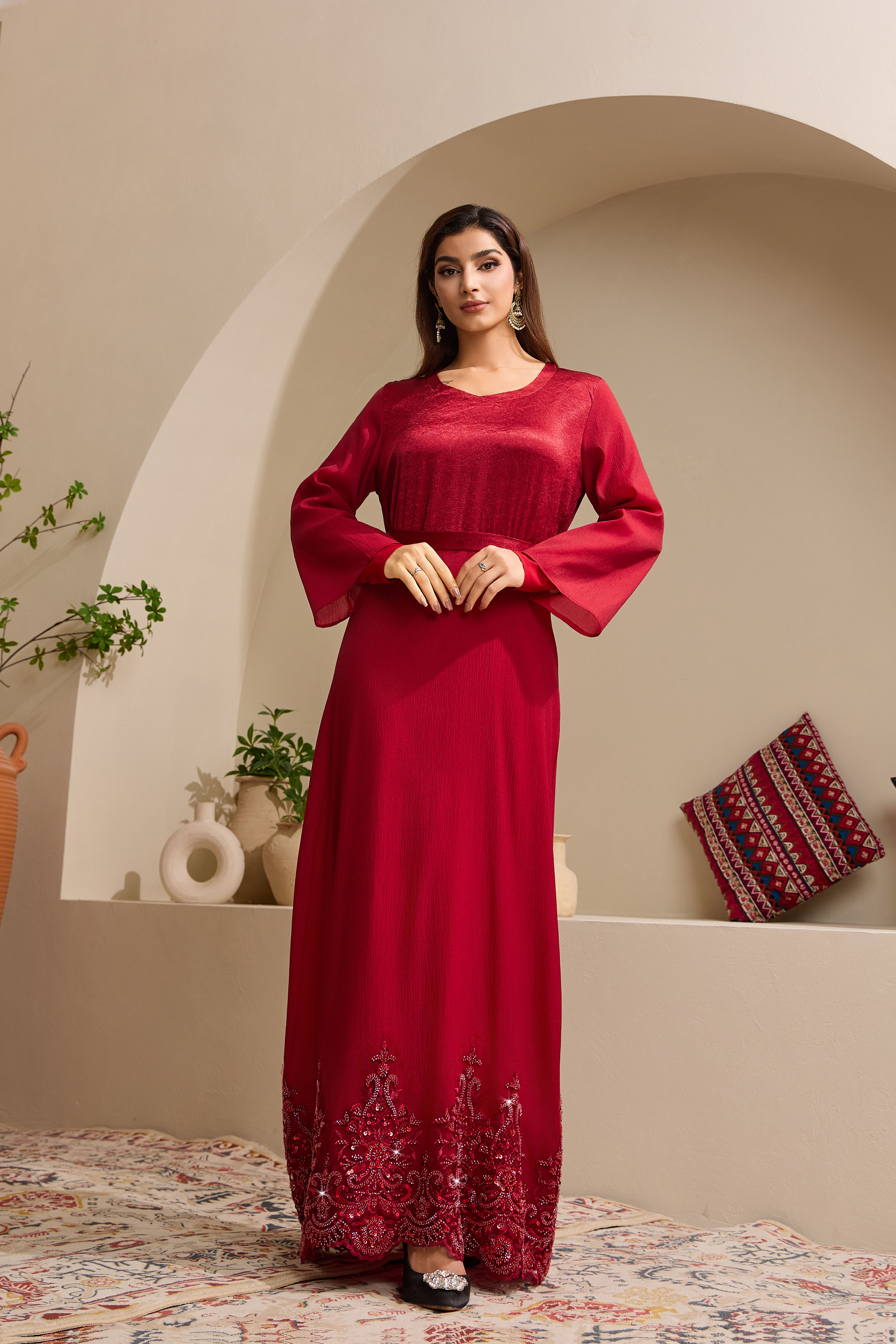 مدل عبایی سجاف توری توری شرابی نما 02 burgundy beaded lace hem satin abaya model styling view 02