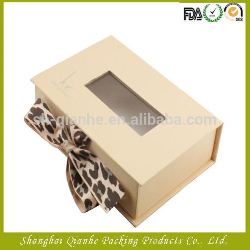 Window Gift Box Paper Packaging Box With Ribbon